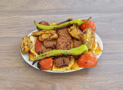 Karışık Izgara (4 Kişilik)