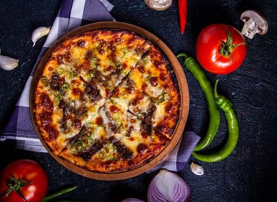 Kavurmalı Pizza (Büyük Boy)
