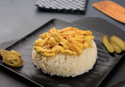 Köri Soslu Tavuklu Pilav