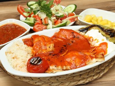 Çakraz Tavuk İskender