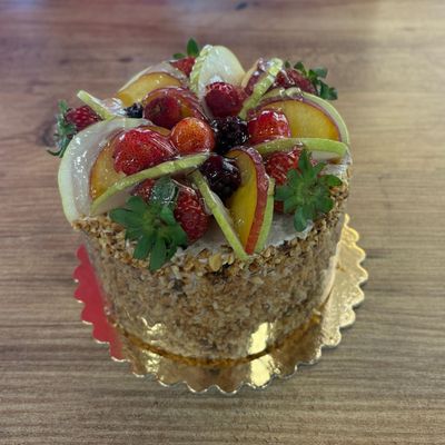 Karışık Meyveli Pasta (4-6 Kişilik)