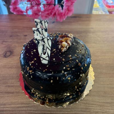 Krokanlı Pasta (4-6 Kişilik)