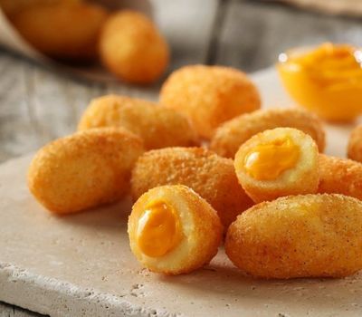 Cheddar Dolgulu Patates Topları (8 Adet)