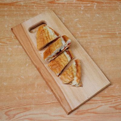 Kaşarlı Sucuklu Simit Tost