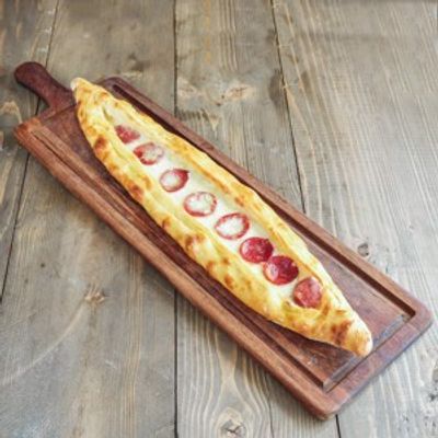 Sucuklu Kaşarlı Pide