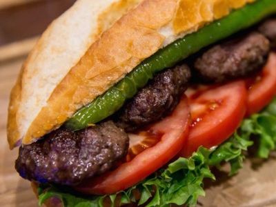 Yarım Ekmek Arası Köfte