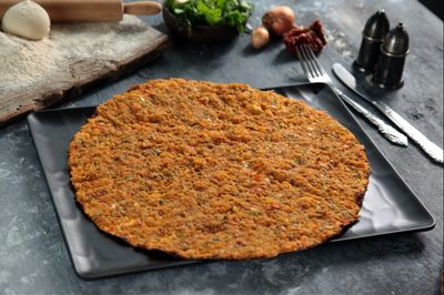 Tavuklu Lahmacun