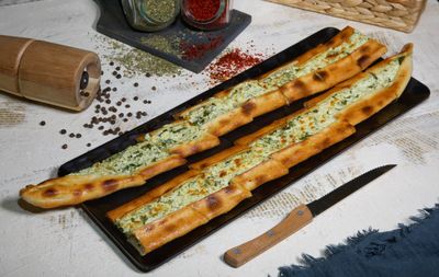 Beyaz Peynirli Vejetaryen Pide