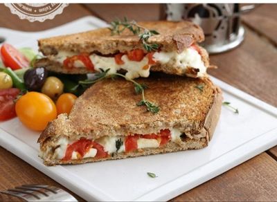 Beyaz Peynirli Diyet Tost