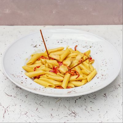 Arrabbiata soslu makarna