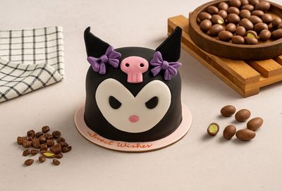 Kuromi Figürlü Pasta