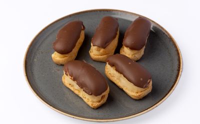 Çikolata Dolgulu Ganaj Ekler (4 Adet)