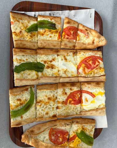 Kaşarlı Pide