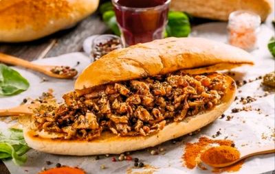 Tam Ekmek Arası Kuzu Kokoreç