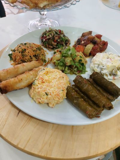 Tılsım Tabağı ( salata & meze) 8 ceşit
