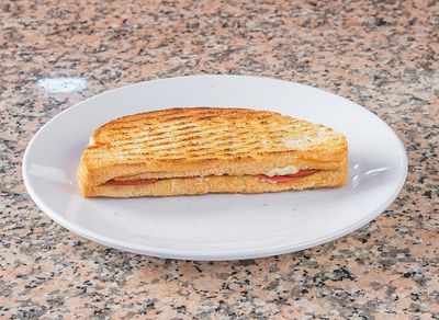 Ayvalık Tost