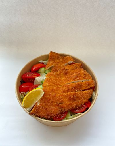 Şnitzel Salata
