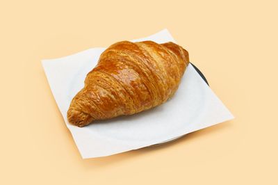 Sade Tereyağlı Kruvasan