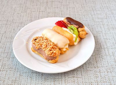 Beyaz Çikolatalı Ekler (500 gr.)