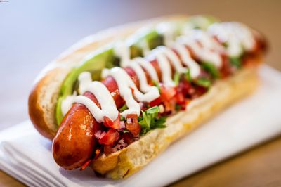 2li Sosisli Sandviç