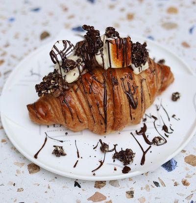 Chocolate Crunch Kruvasan