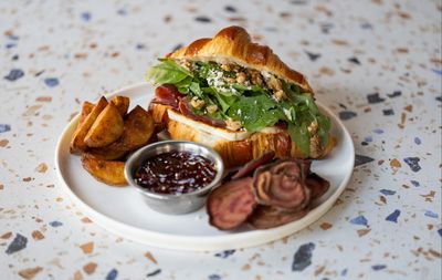 Hellim Chilli Kruvasan