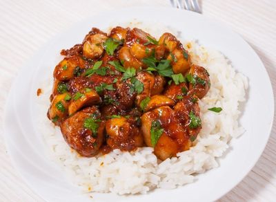 Barbekü Soslu Tavuklu Pilav