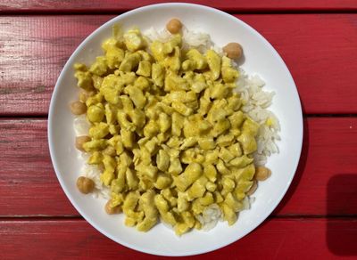 Köri Soslu Tavuklu Pilav