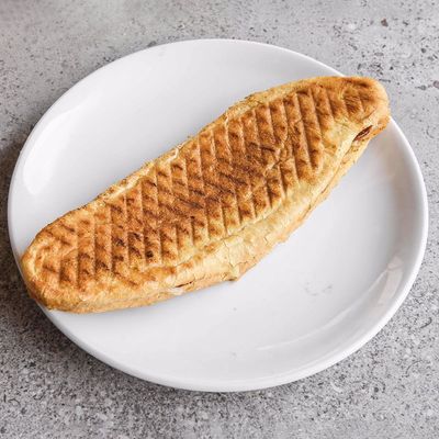 kaşarlı tost - -