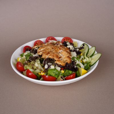 Bademli Tavuklu Salata