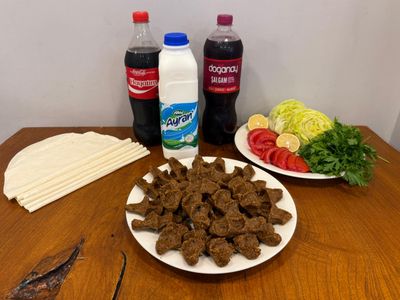 Çiğ Köfte Aile Partisi Menü