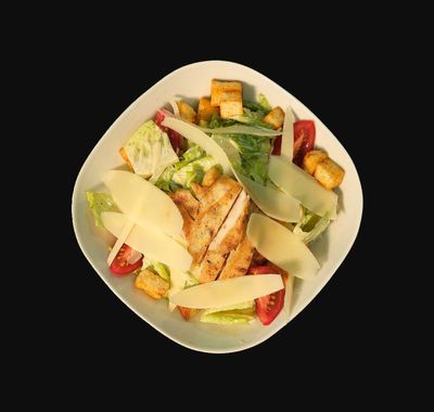 Tavuklu Sezar Salata