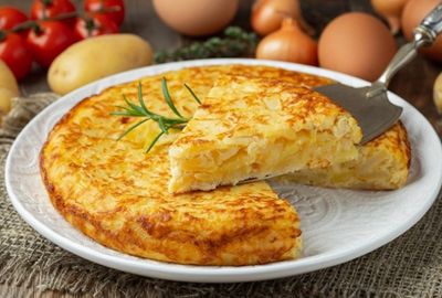Patatesli Tava Böreği