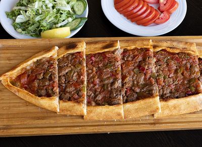 Kuşbaşılı Pide