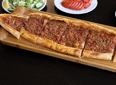 Kıymalı Pide