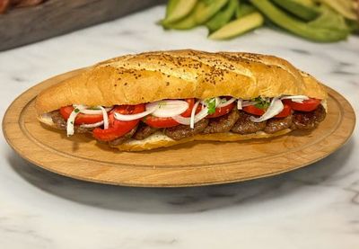 Ekmek Arası Köfte