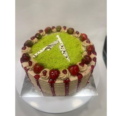 Çikolatalı Çilekli Pasta (No.2)