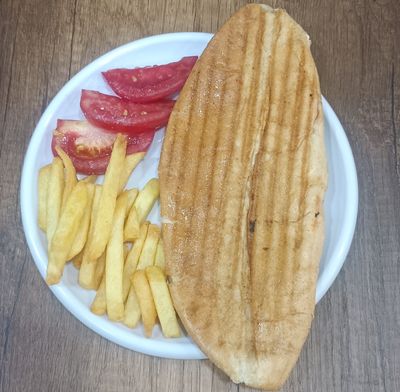 Sucuklu Sanayi Tostu