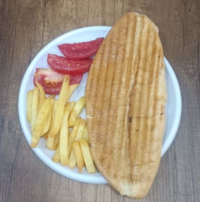 Kavurmalı Sanayi Tostu