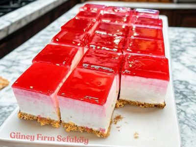 Frambuazlı Cheesecake Parçaları (500 gr.)