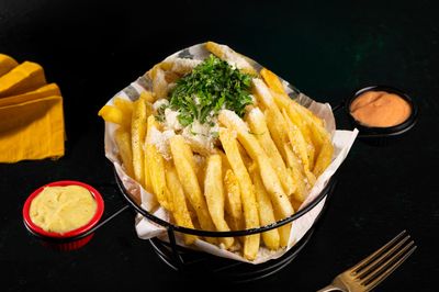 Trüf Parmesanlı Patates Kızartması