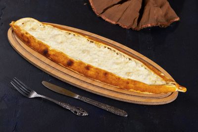 Kaşarlı Pide