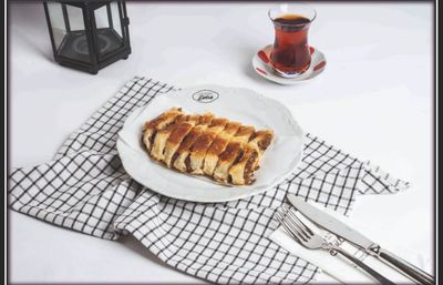 Kıymalı Kol Böreği