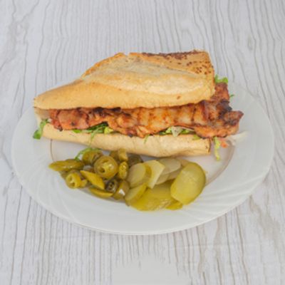 Yarım Ekmek Arası Tavuk But