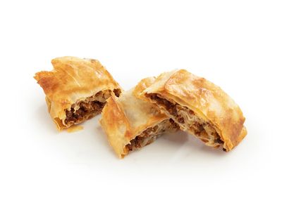 Kıymalı Kol Böreği