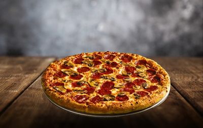 Karışık Pizza (Orta Boy)