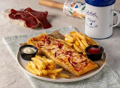 Deliqht Pastırmalı Pizza + Patates Kızartması + İçecek