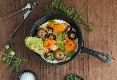 Sahanda Mantarlı Yumurta