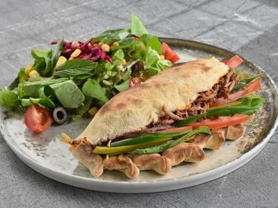 Tandır Etli Panzerotti