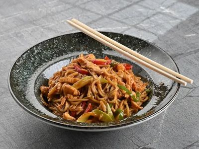 Tavuklu Noodle